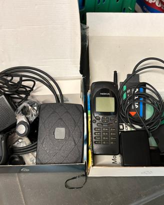 Nokia 2110 con carkit da collezione