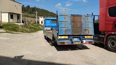 Allestimento cartellone trasporto mezzi