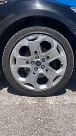 4 Cerchi in lega ford +gomme