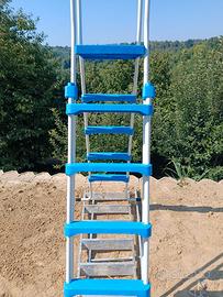 Scaletta per piscina