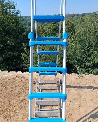 Scaletta per piscina