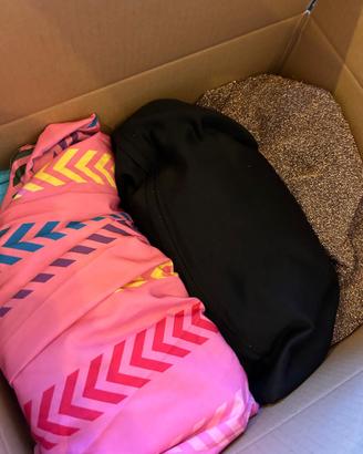 Stock di gonne e vestiti