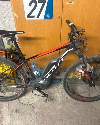 Bici elettrica scott