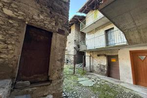CASA SEMINDIPENDENTE A COSIO VALTELLINO