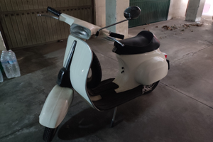 Vespa 50 Special