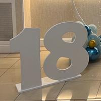 Decorazione diciottesimo in legno bianco