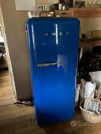 Frigorifero SMEG blu frigo