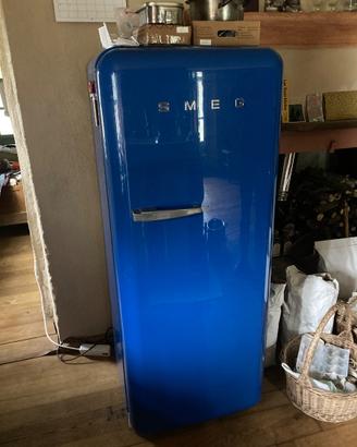 Frigorifero SMEG blu frigo
