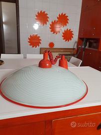 Lampadario cucina bianco e arancione di vetro 