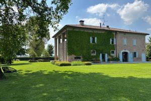 Loft con piscina campagna bolognese