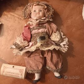 Bambola porcellana Capodimonte Marigiò