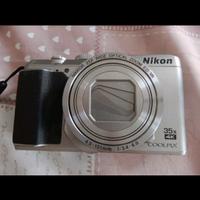 Nikon Coolpix A900