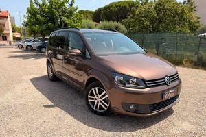 VOLKSWAGEN - Touran - 1.6 TDI DSG Comfortline 7