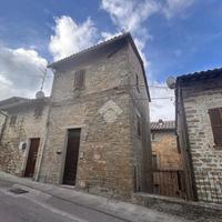 CASA SEMINDIPENDENTE A BETTONA