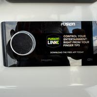 Fusion RA770 stereo marino