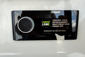 Fusion RA770 stereo marino
