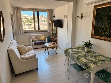 Bilocale rifinito e panoramico in via Sonnino