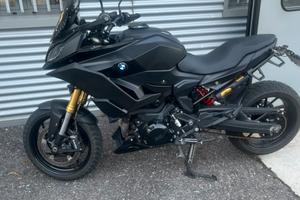 BMW F900XR