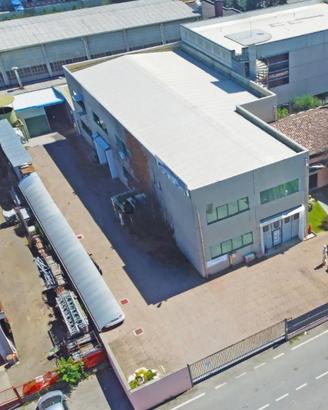 Capannone con uffici - 500 mq - zona industriale