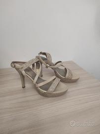 Scarpe sandalo
