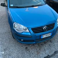 Vendi volswagen polo 1.2 benzina 2009