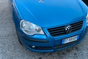 Vendi volswagen polo 1.2 benzina 2009