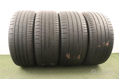Gomme Pirelli PZero 225 40 21 285 35 21 estate