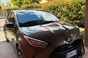 TOYOTA YARIS 1.5 HYBRID LOUNGE  FULL OPTIONAL