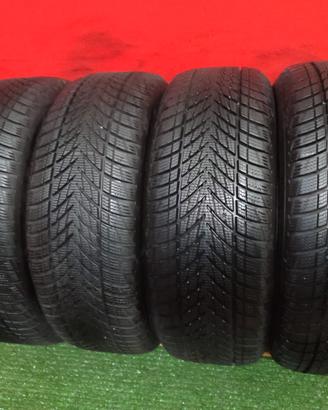 215 55 17 Gomme Invernali GoodYear 215 55 R17