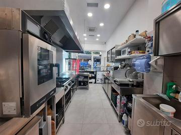 RIMINI PIADINERIA + GASTRONOMIA con Licenza e Muri