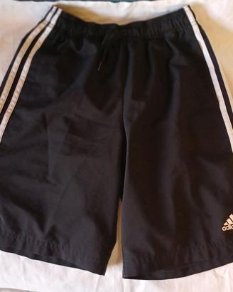 Pantaloni corti Adidas originali, 13-14A, 