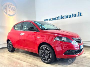 LANCIA Ypsilon 1.0 Hybrid 5 porte Gold