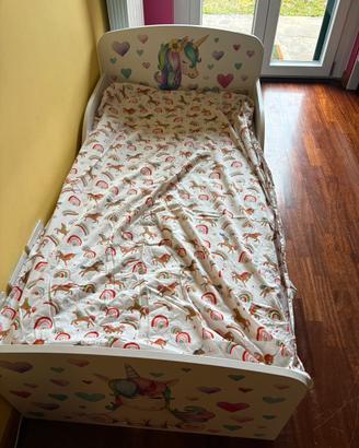 Lettino bambini tema unicorni + materasso e set