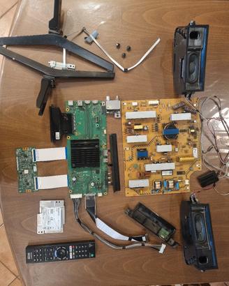 Ricambi TV Sony KD-55X7056 – tutto funzionante.