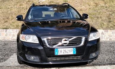 Volvo V50 - 2011