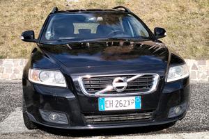 Volvo V50 - 2011