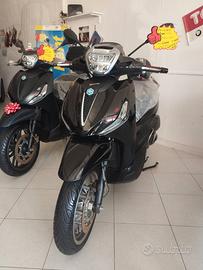 COMENUOVO BEVERLY 300 HPE ABS FUL LED ANTIF KM6M