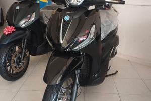 COMENUOVO BEVERLY 300 HPE ABS FUL LED ANTIF KM6M