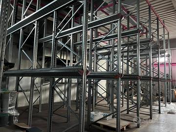 Scaffalatura DRIVE IN marca ROSS