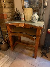 Banchetto da Orafo con trapano a colonna