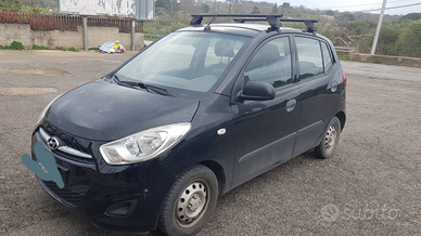 Hyundai i10 2012 + carretto