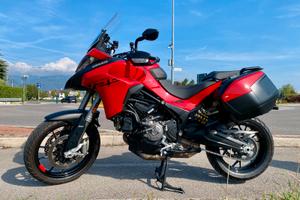 Ducati Multristrada V2S T (travel)