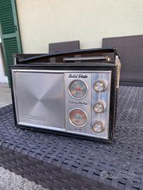 Radio vintage Solid State