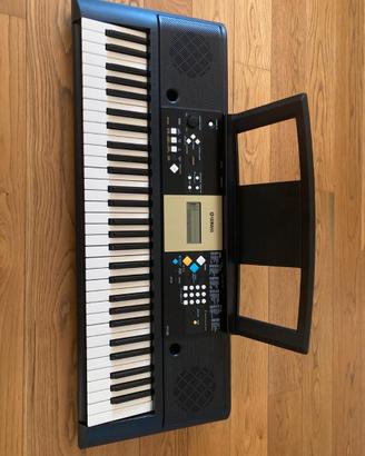 Tastiera Yamaha YPT 220