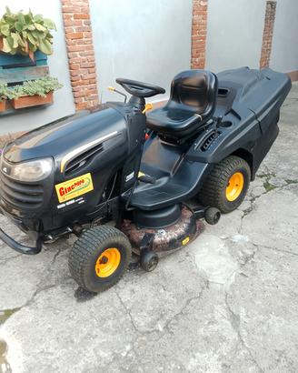 trattorino tagliaerba 