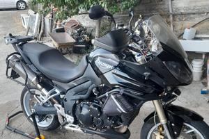 Triumph tiger 1050