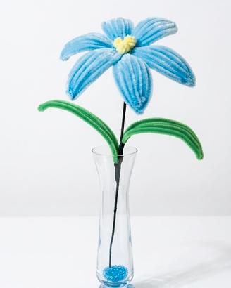 Fiori in ciniglia fatti a mano