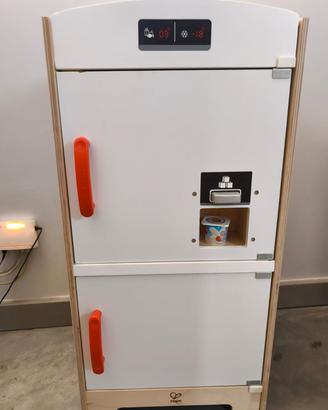 Frigo giocattolo 