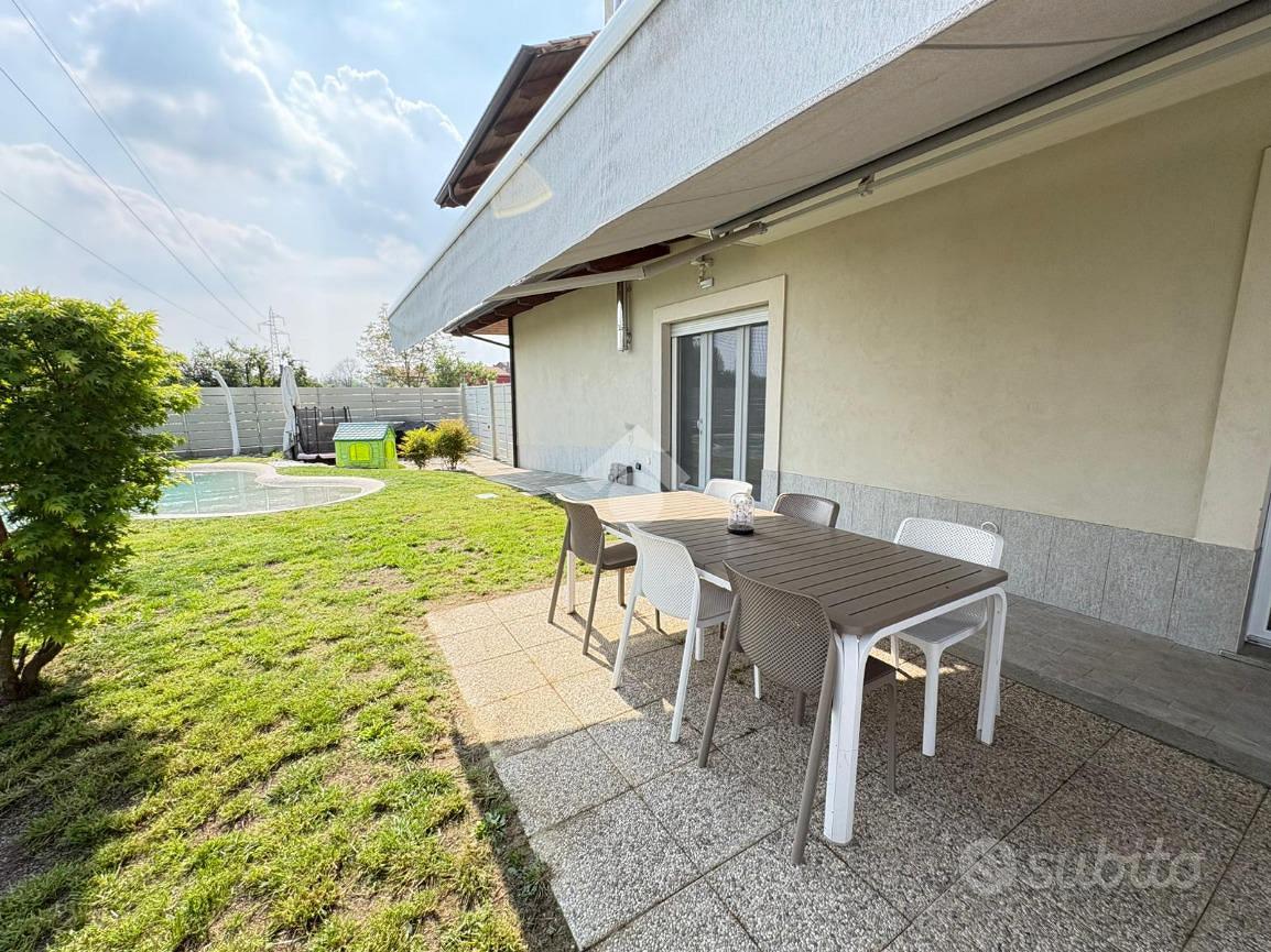 VILLA A SCHIERA D'ANGOLO A SAN FRANCESCO AL CAMPO - Vista 6