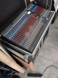 MIXER 32 CANALI  MARCA PEAVI